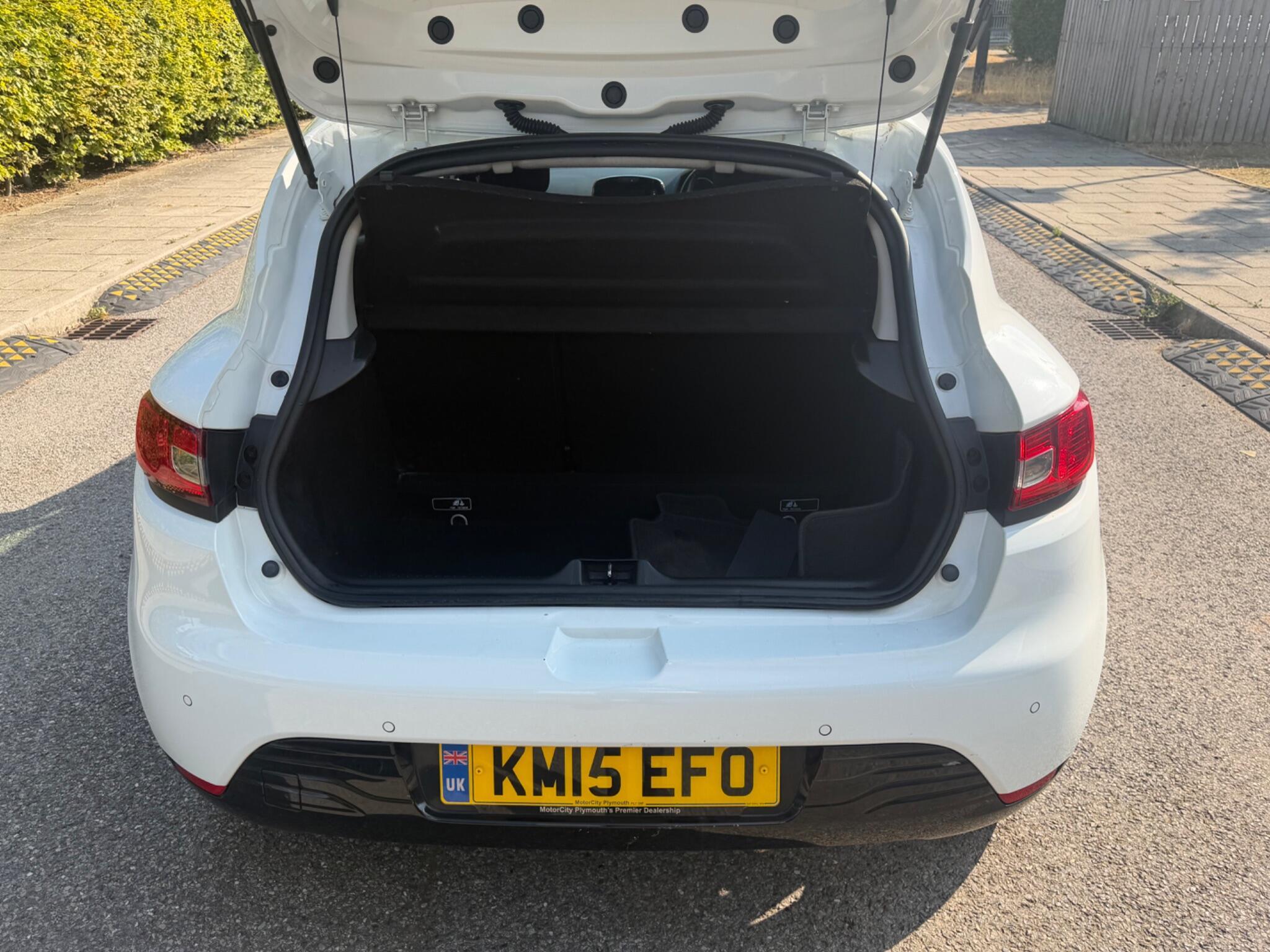 Renault Clio - Image 7