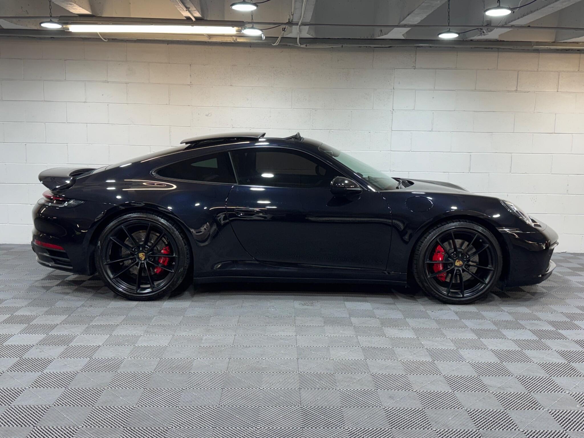 Porsche 911 - Image 5