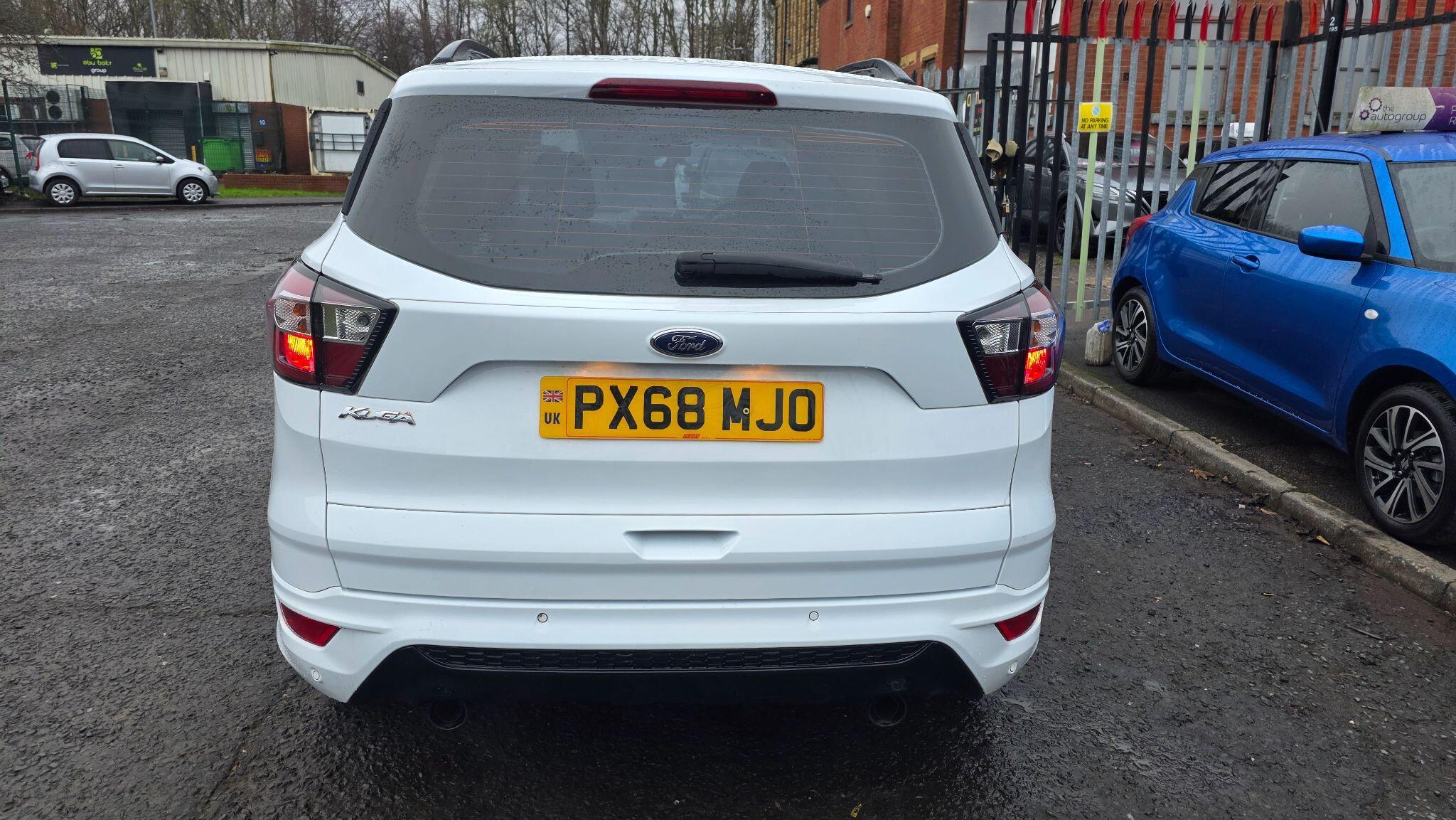 Ford Kuga - Image 11