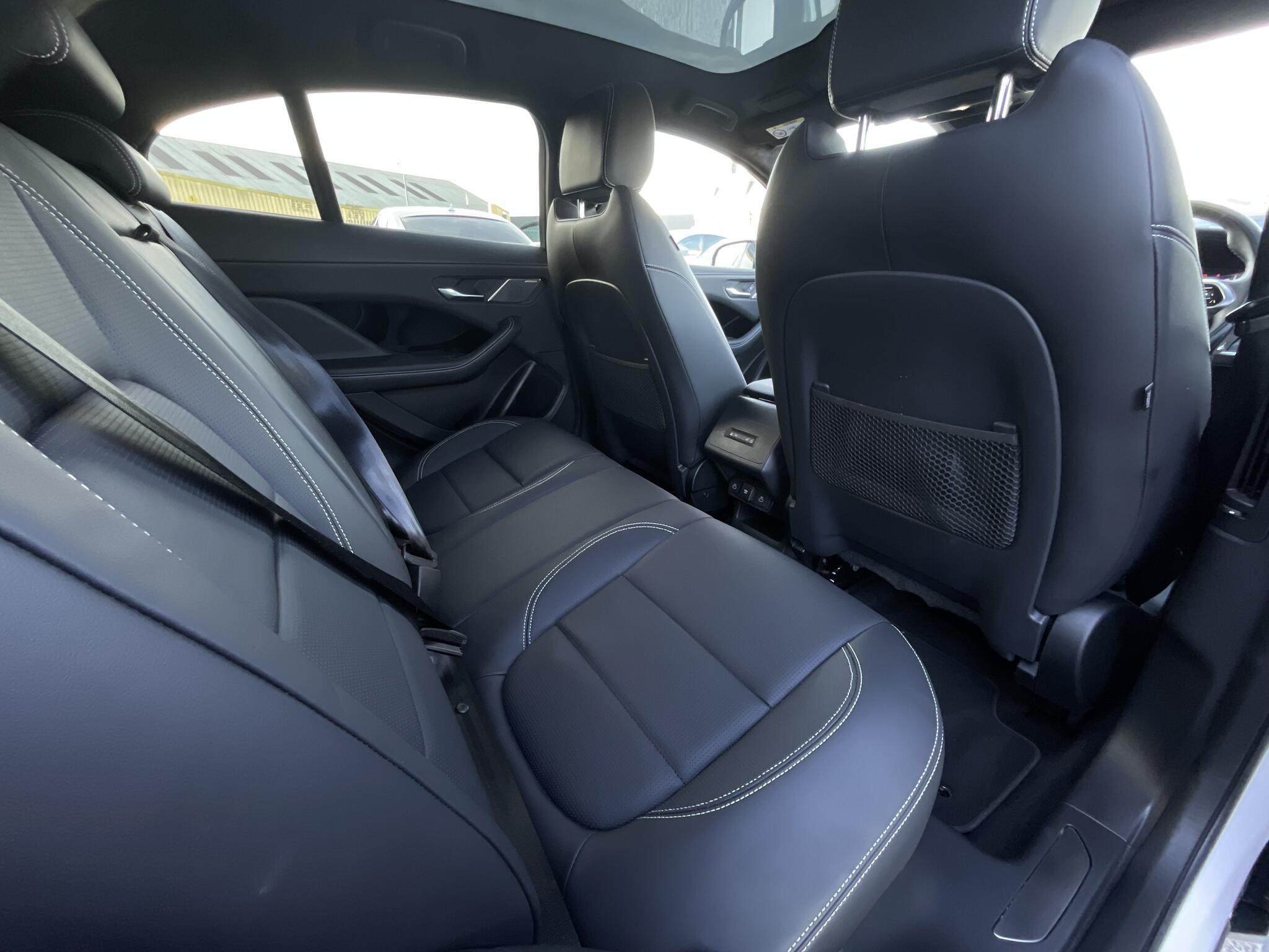 Jaguar I-Pace - Image 15