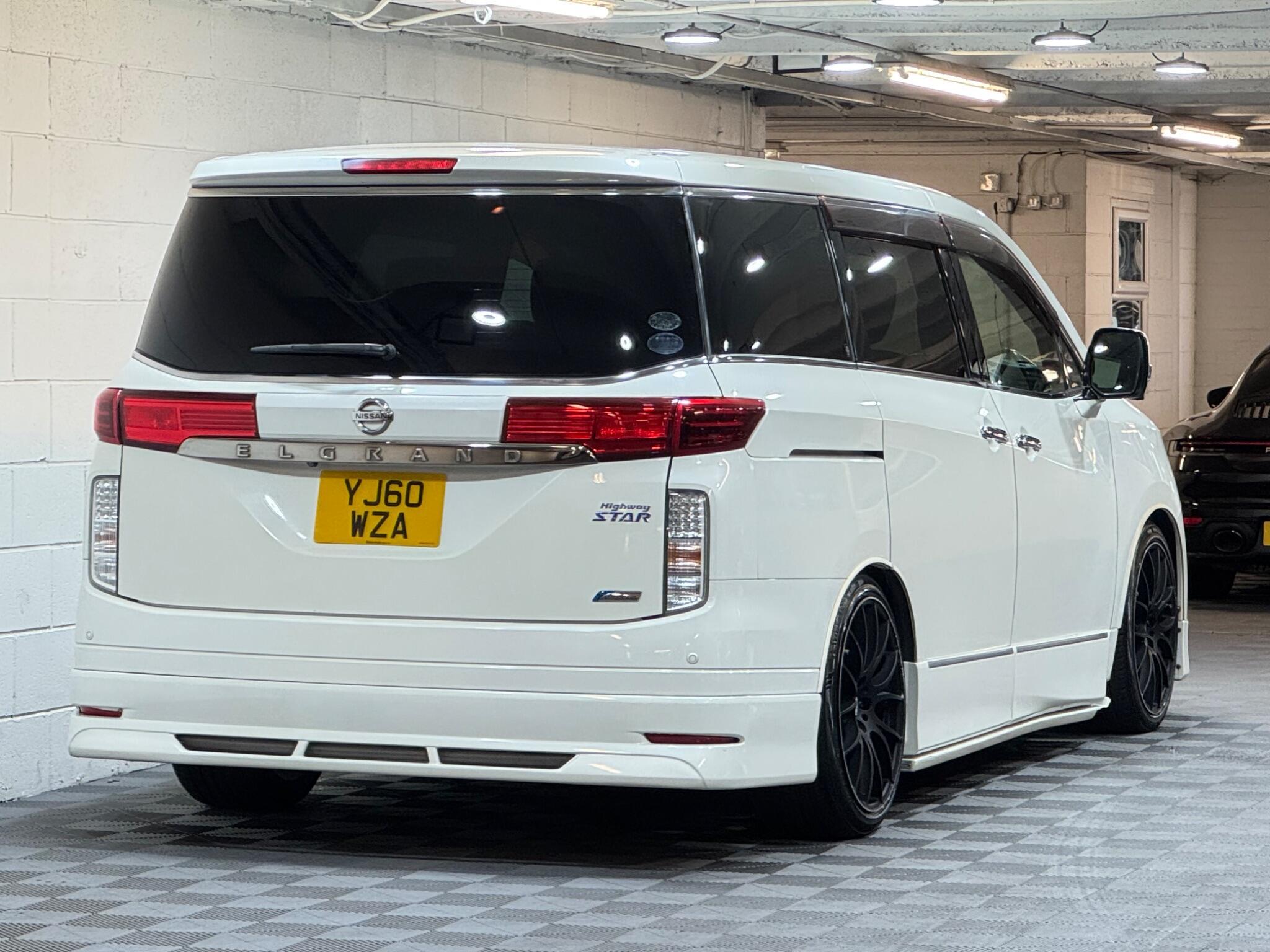 Nissan Elgrand - Image 4