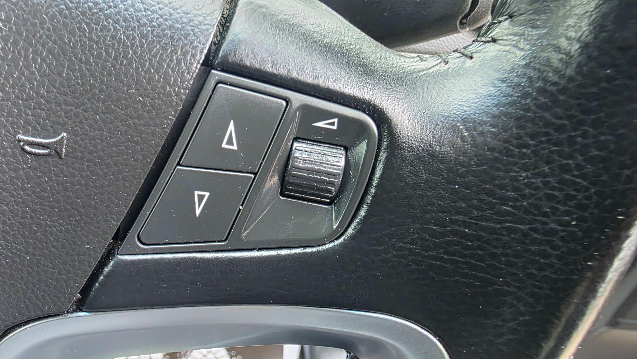Vauxhall Antara - Image 22