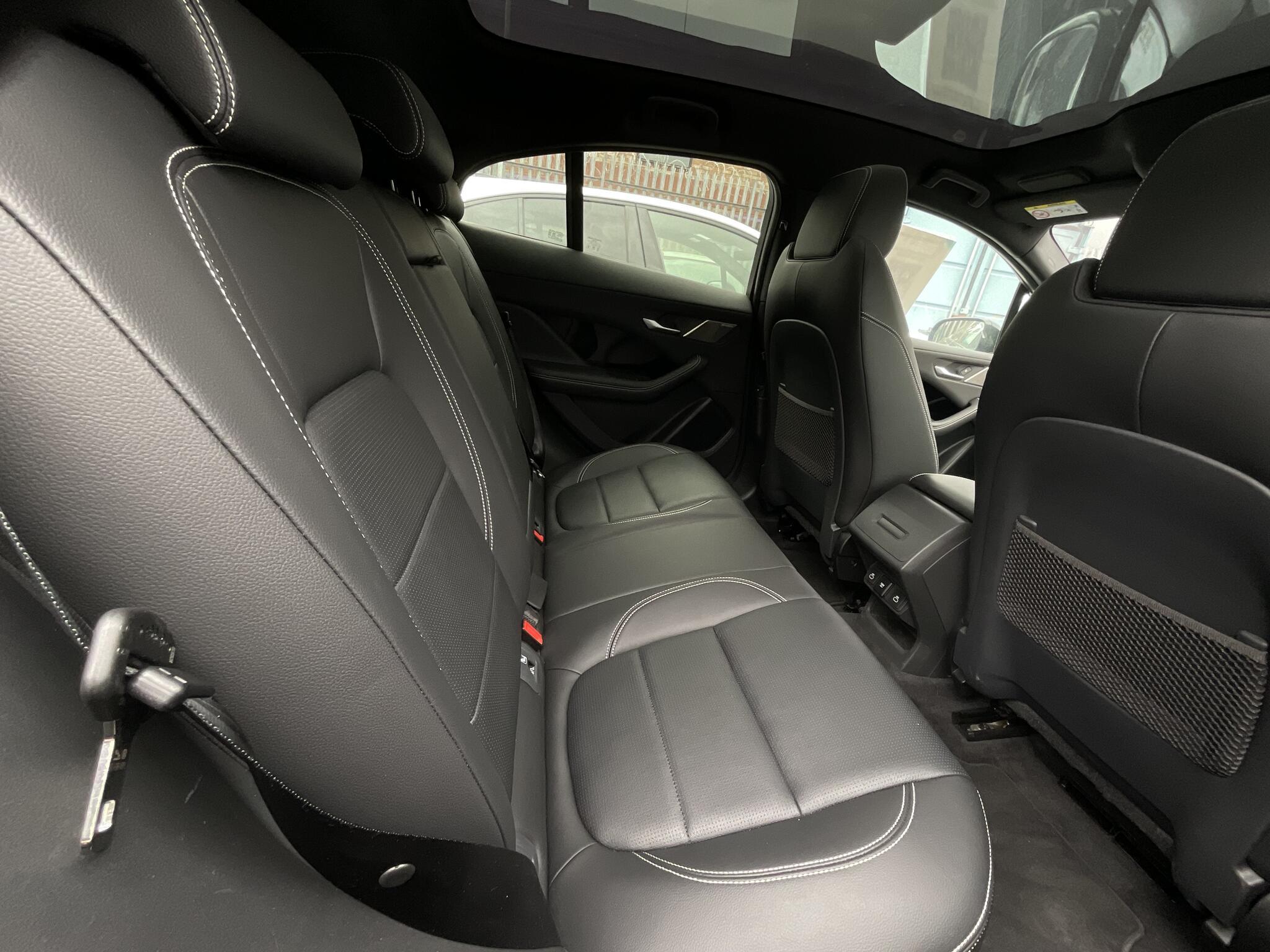 Jaguar I-Pace - Image 12
