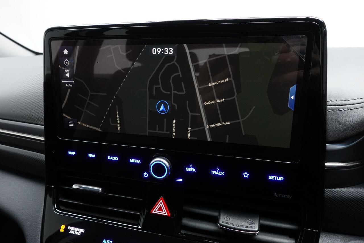 Hyundai Ioniq - Image 2