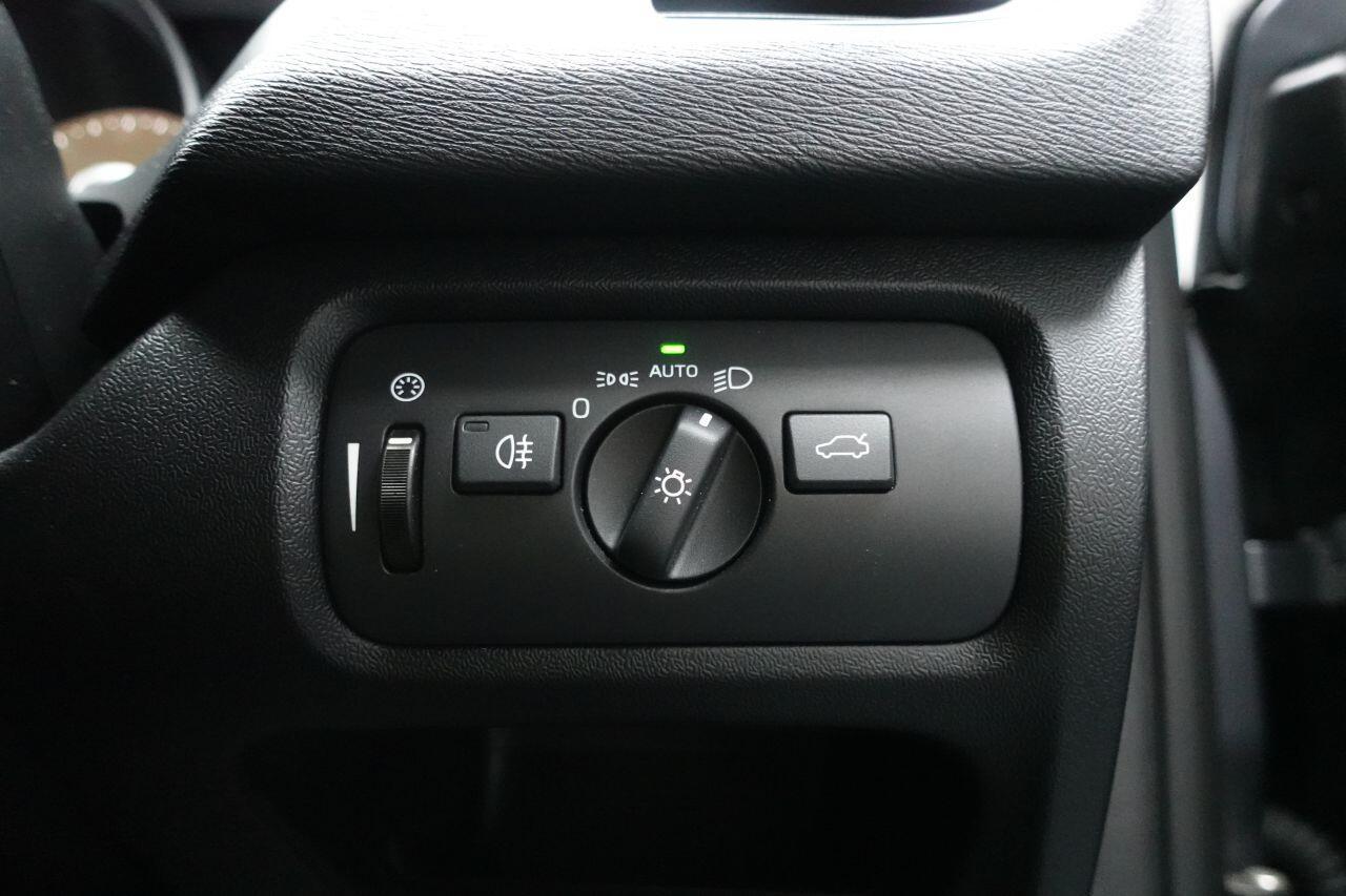 Volvo V40 - Image 44