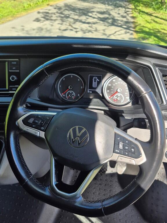 Volkswagen Transporter - Image 11