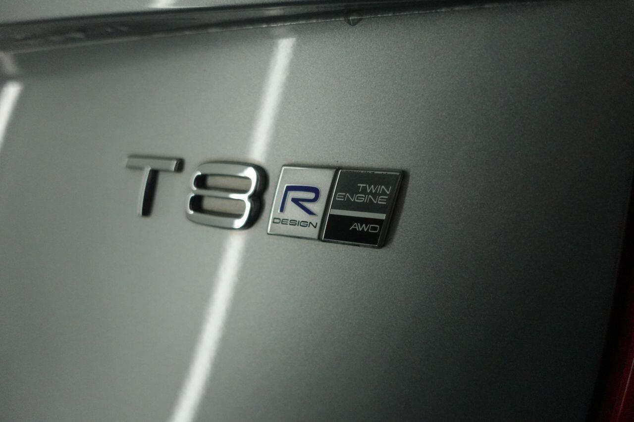 Volvo XC90 - Image 20