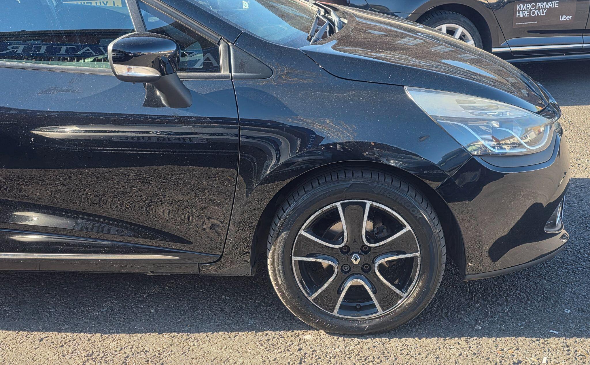 Renault Clio - Image 9