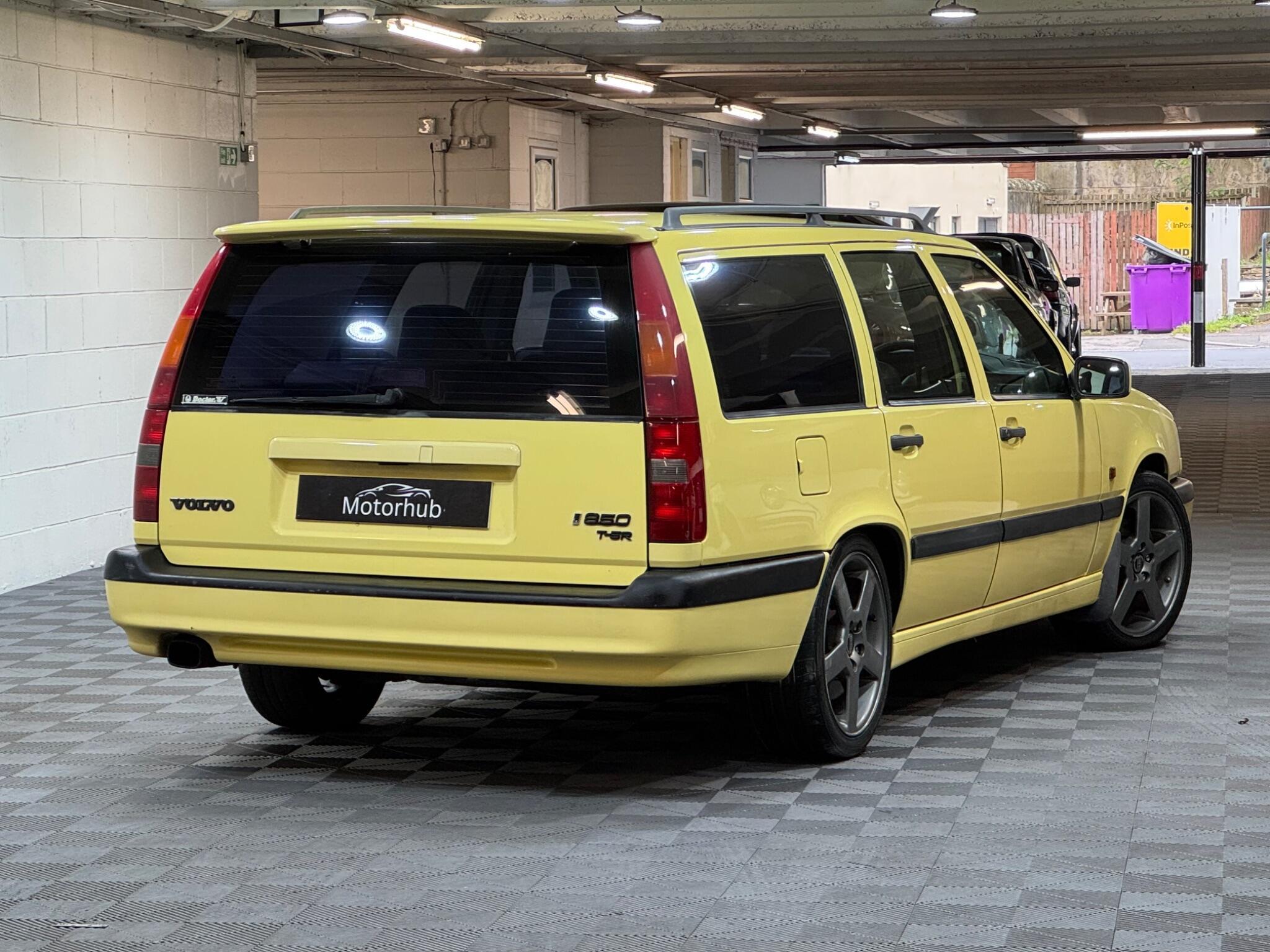 Volvo 850 - Image 16