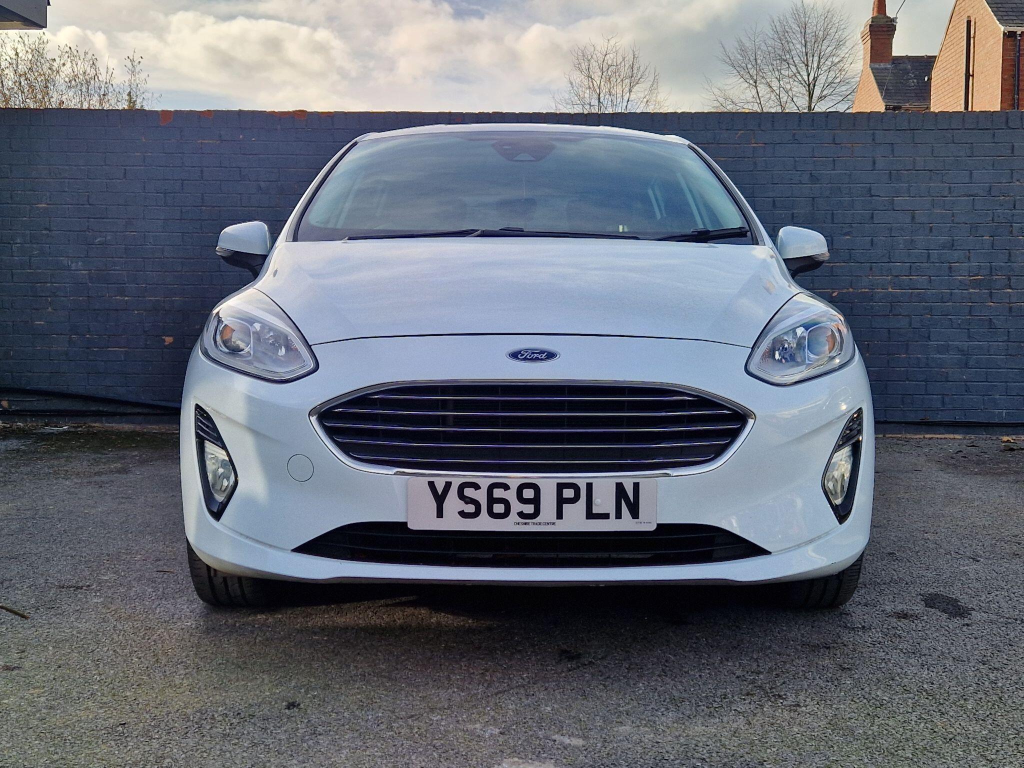 Ford Fiesta - Image 17