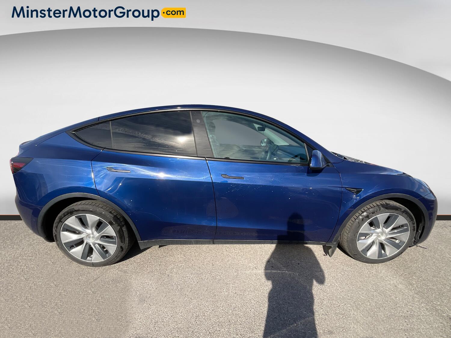 Tesla Model Y - Image 2
