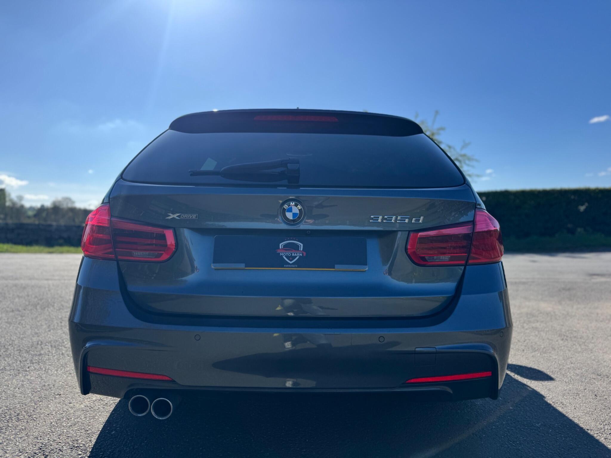 BMW 3 Series - Image 12