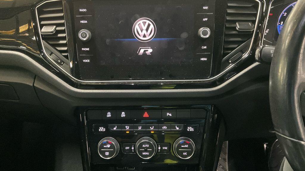 Volkswagen T-Roc - Image 7