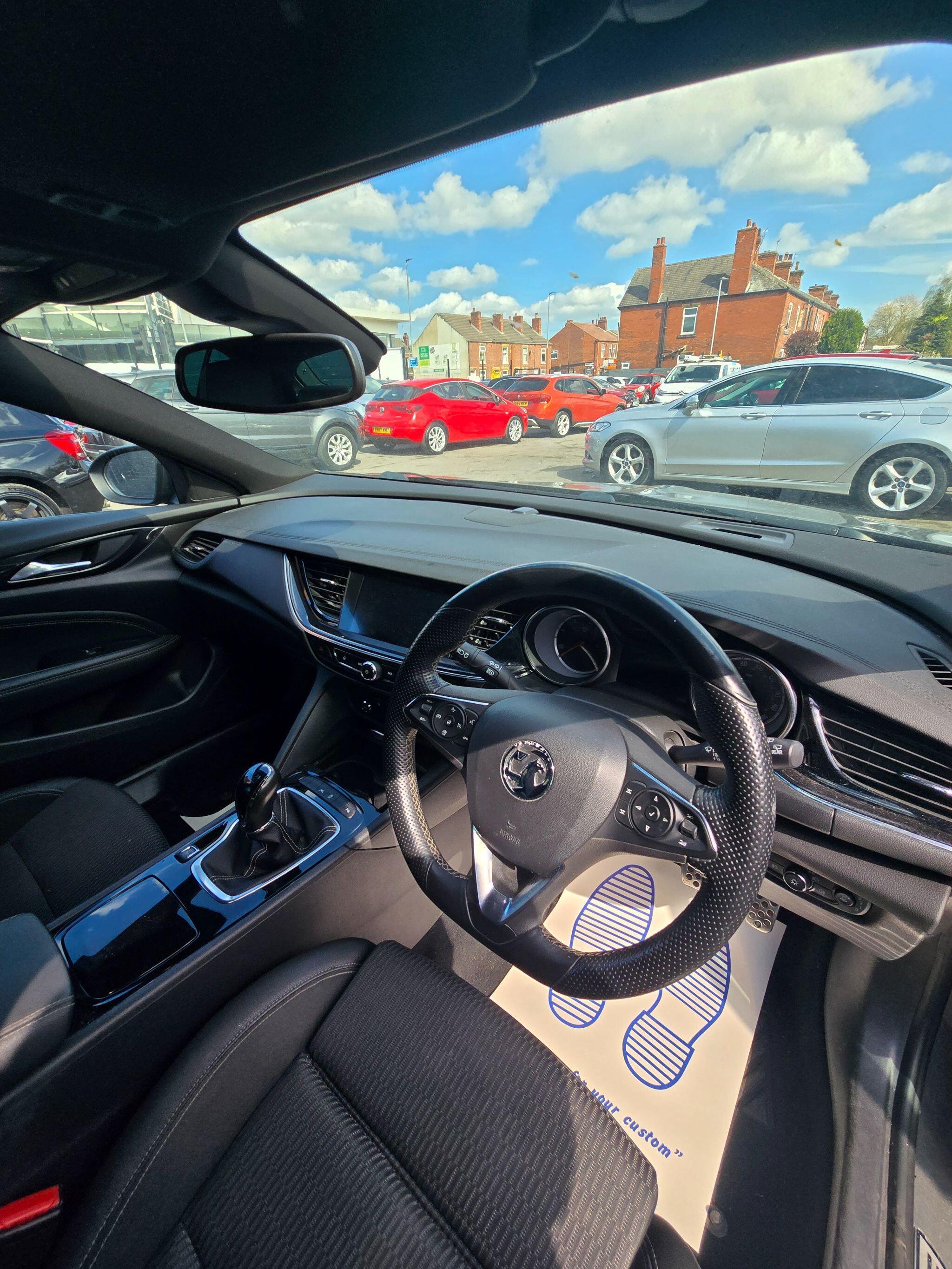 Vauxhall Insignia - Image 28