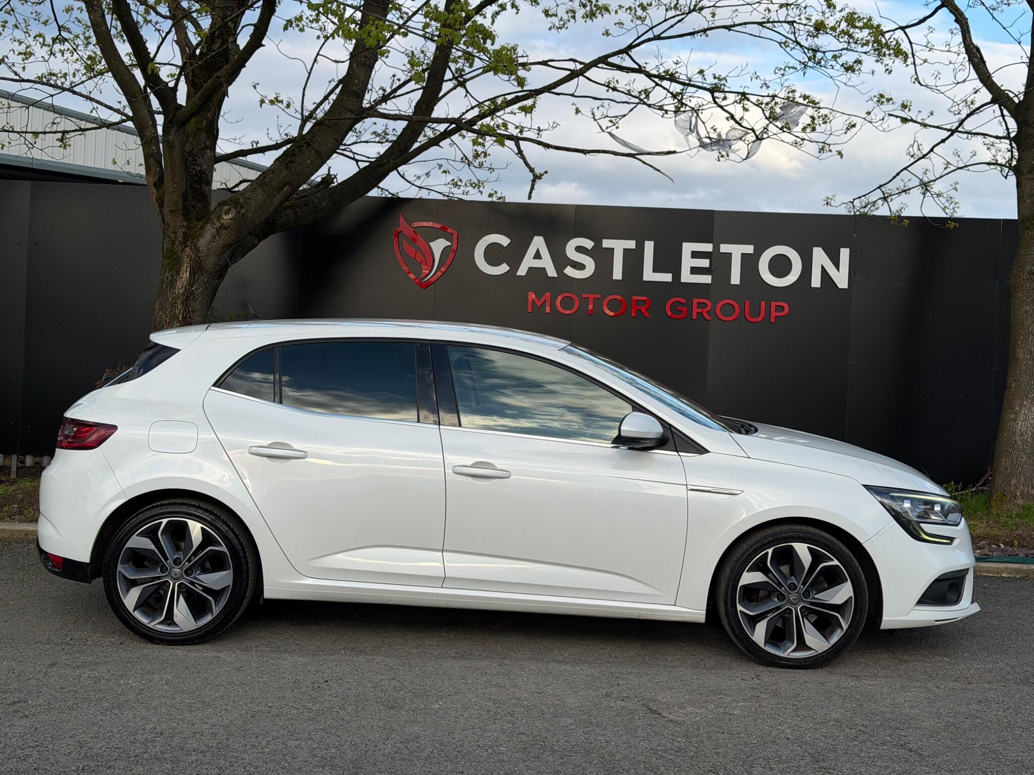 Renault Megane - Image 9