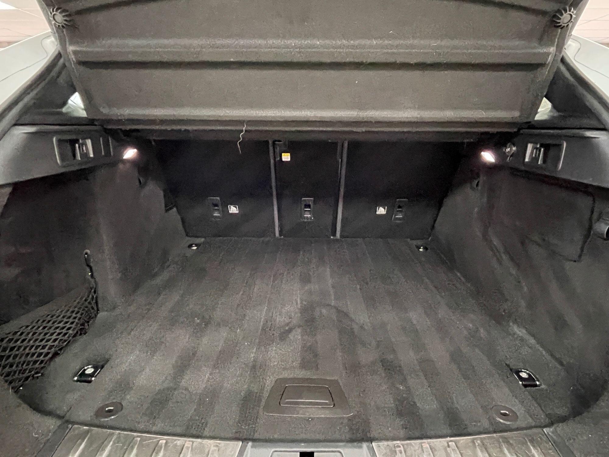 Jaguar F-Pace - Image 18