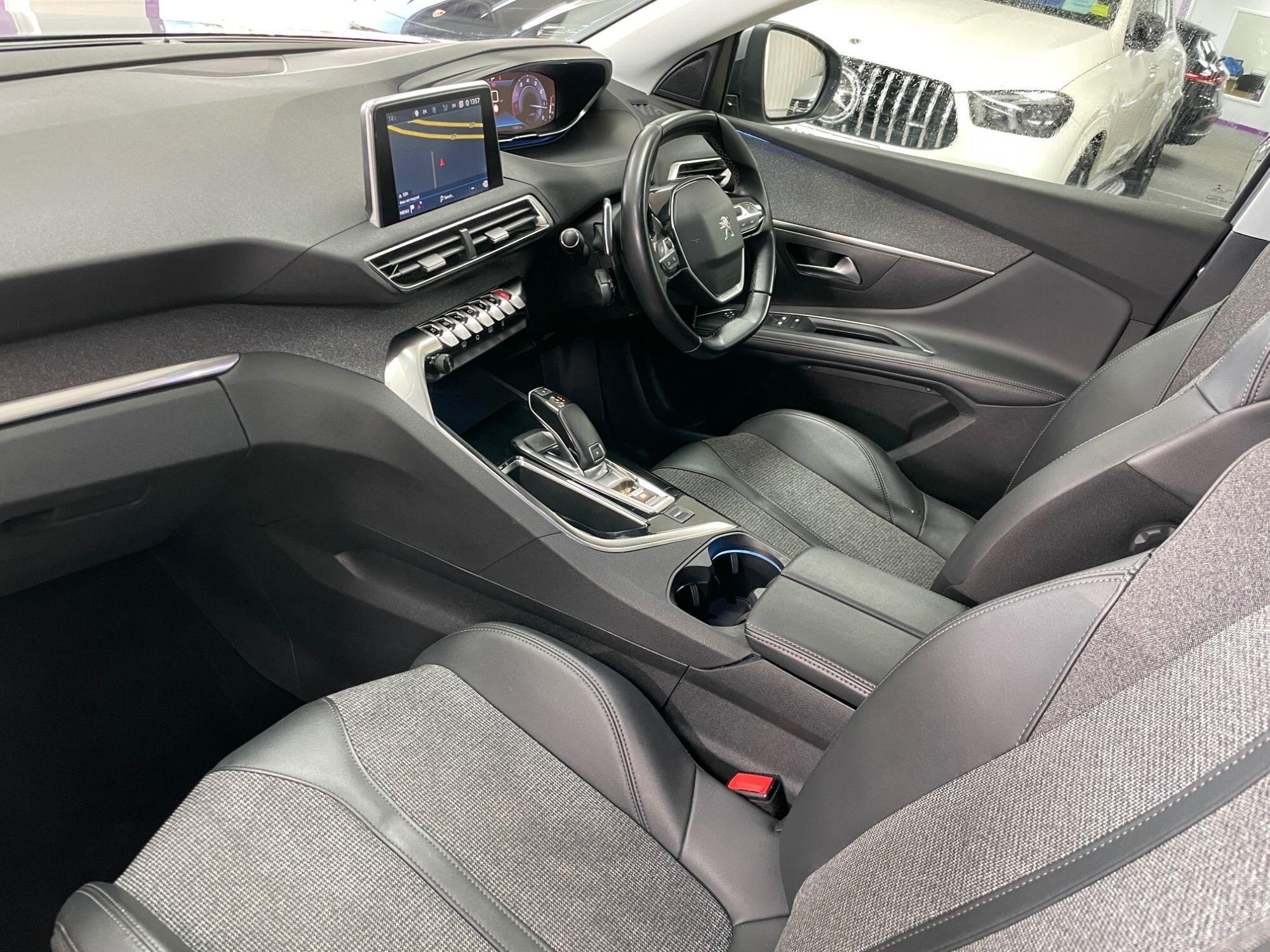 Peugeot 5008 - Image 32