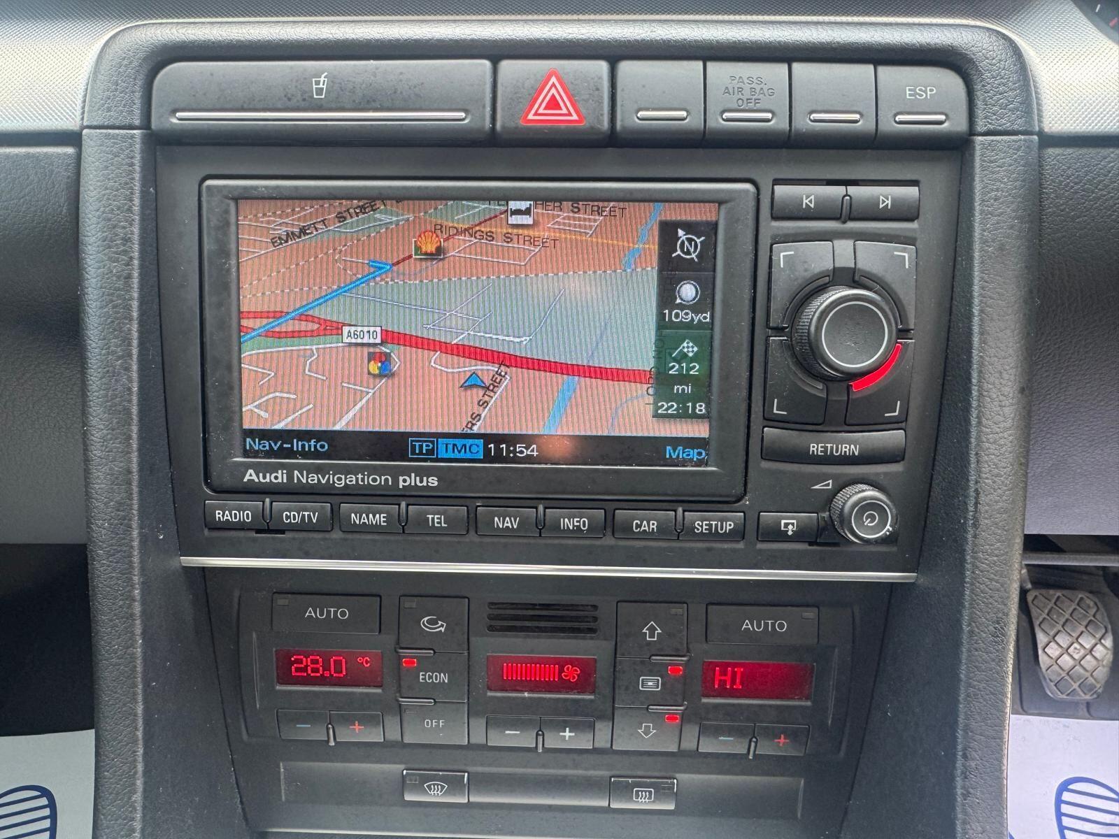 Audi A4 Avant - Image 36