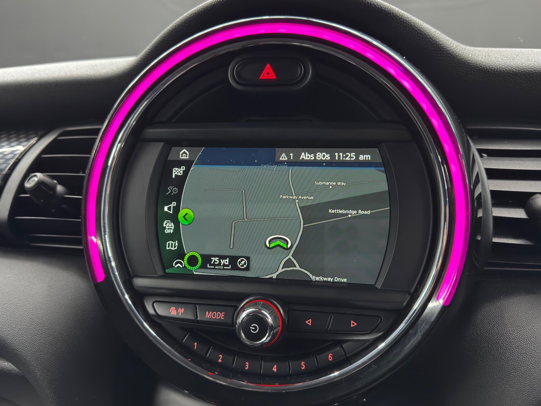 MINI Hatch - Image 26