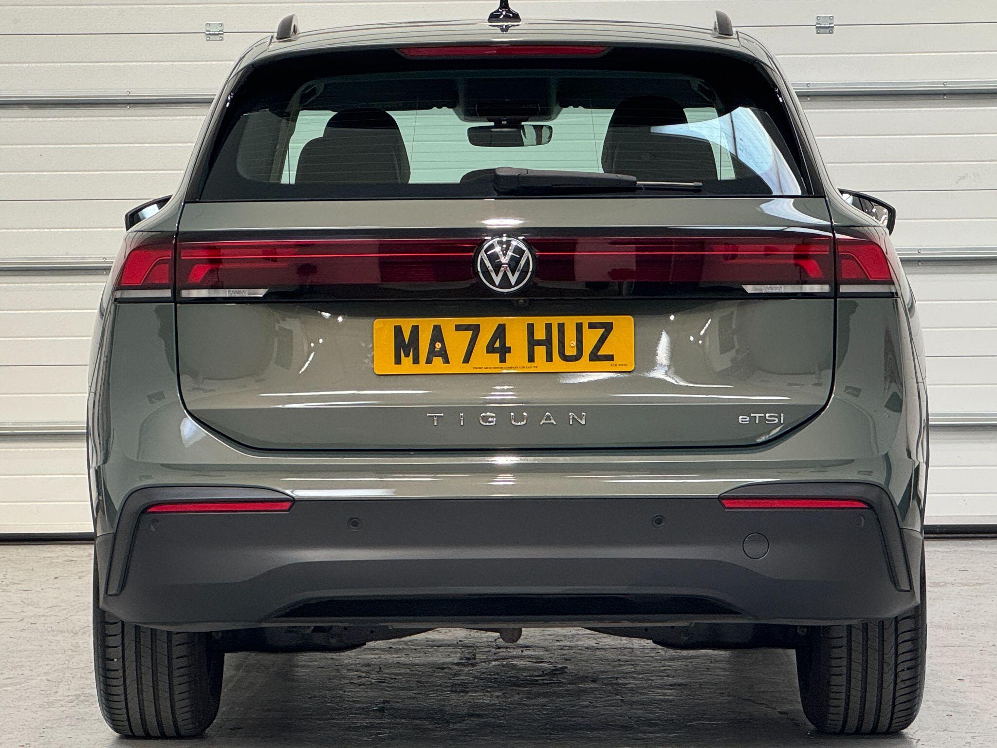 Volkswagen Tiguan - Image 8