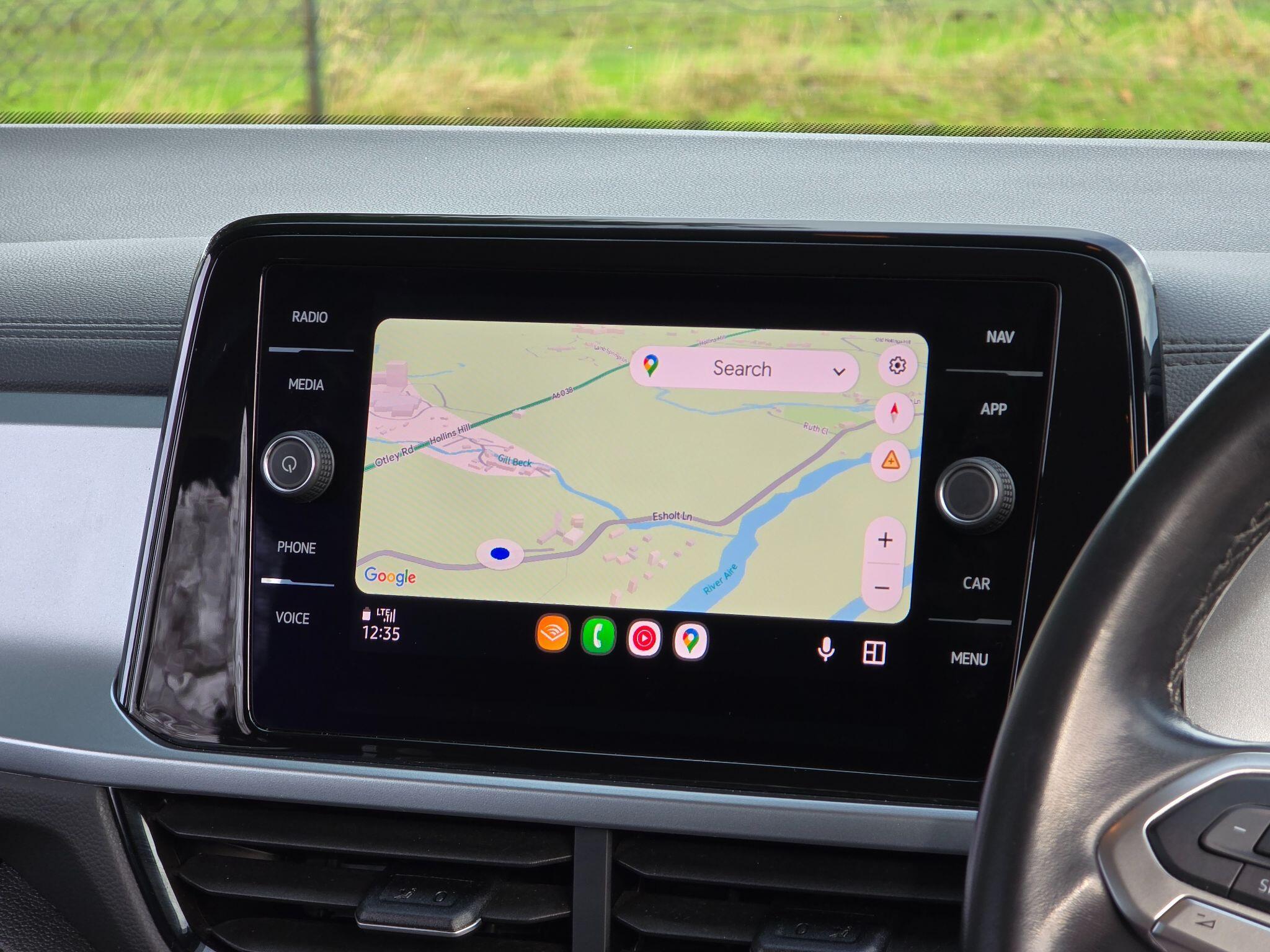 Volkswagen T-Roc - Image 40