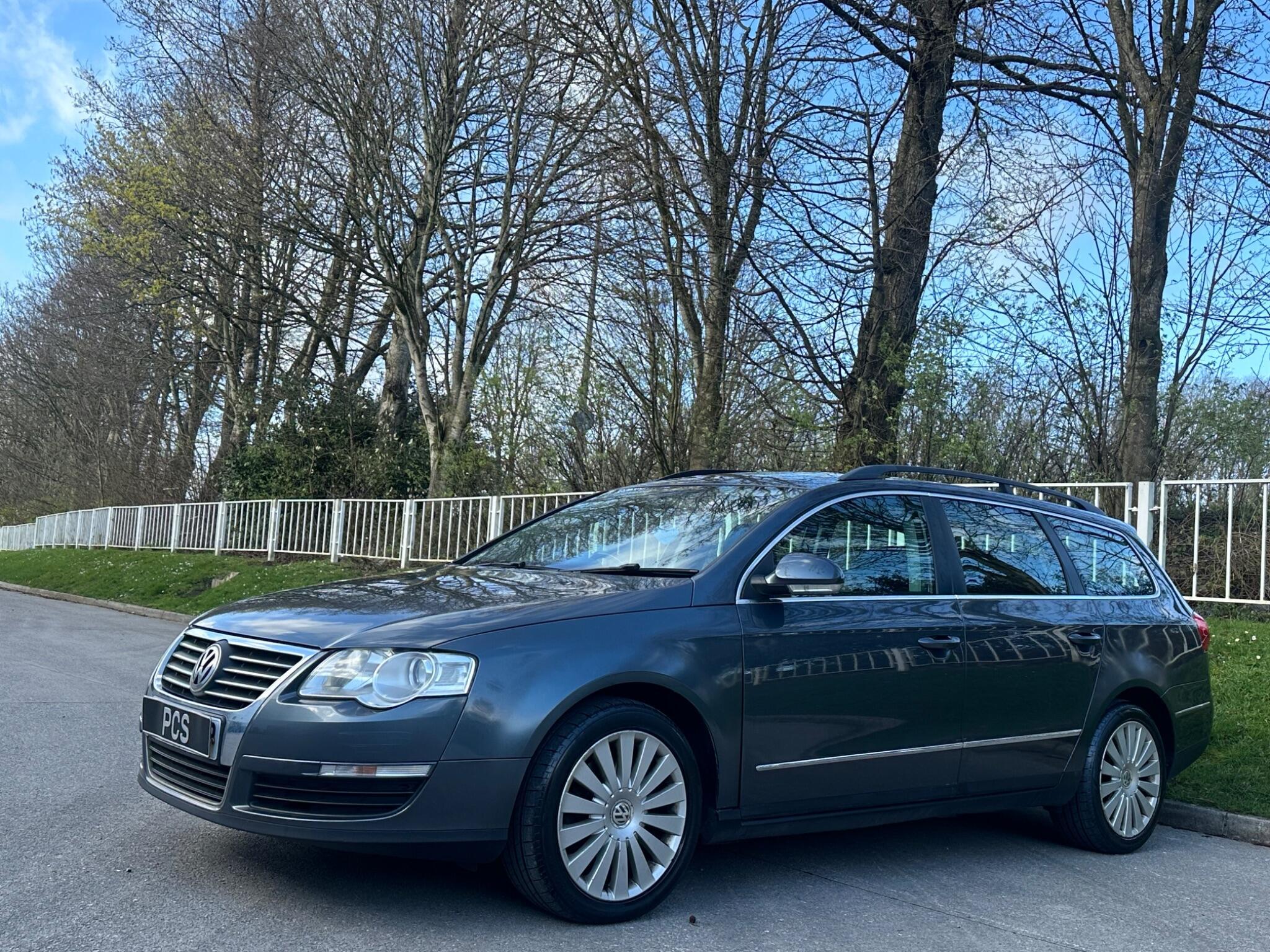 Volkswagen Passat - Image 12