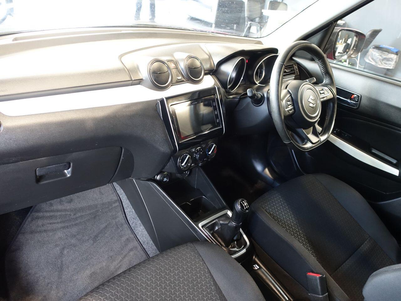 Suzuki Swift - Image 11