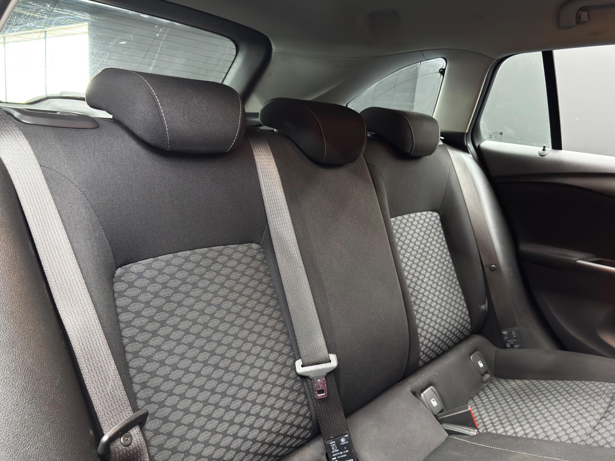 Vauxhall Astra - Image 15