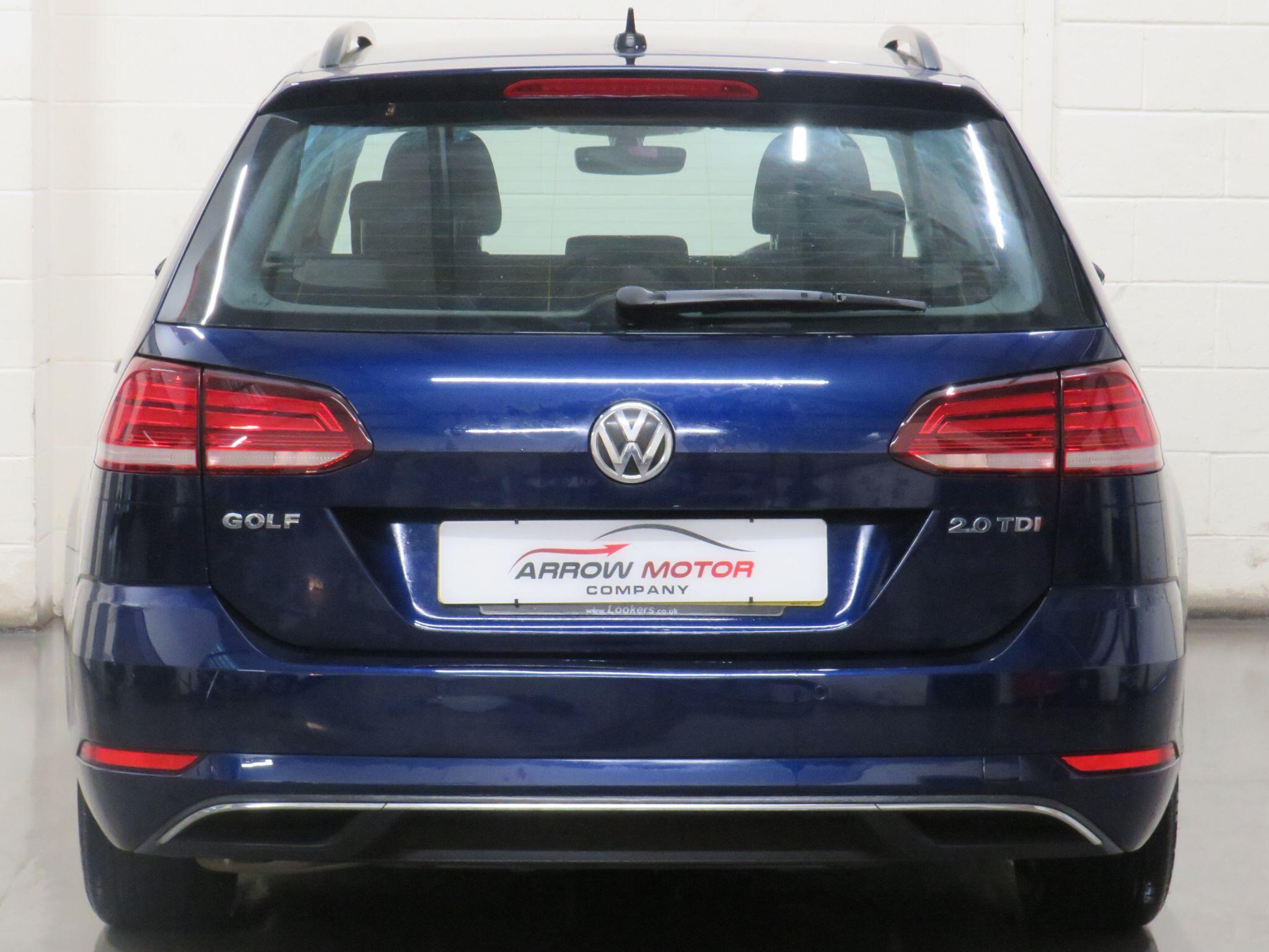 Volkswagen Golf - Image 4