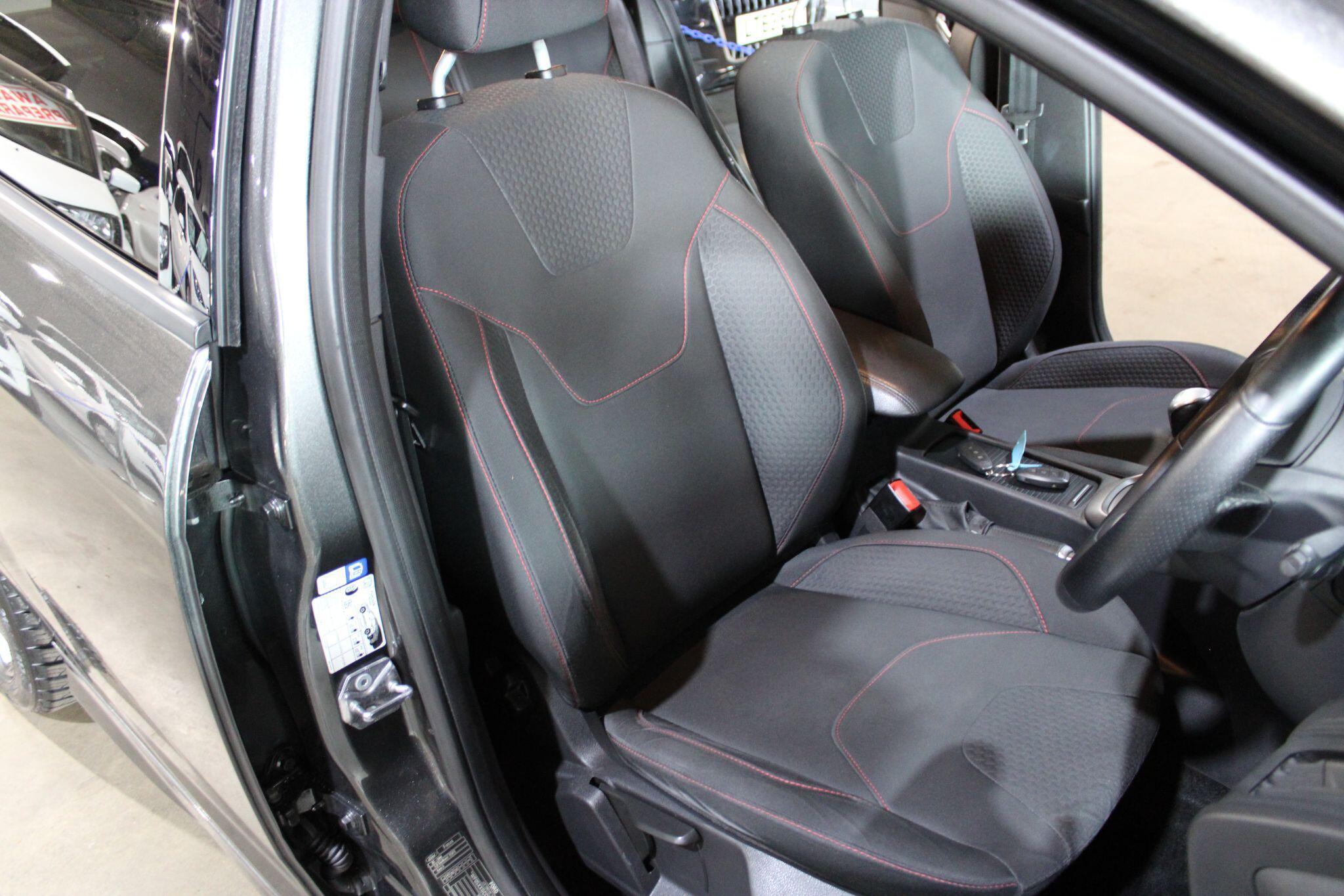 Ford Focus - Image 2