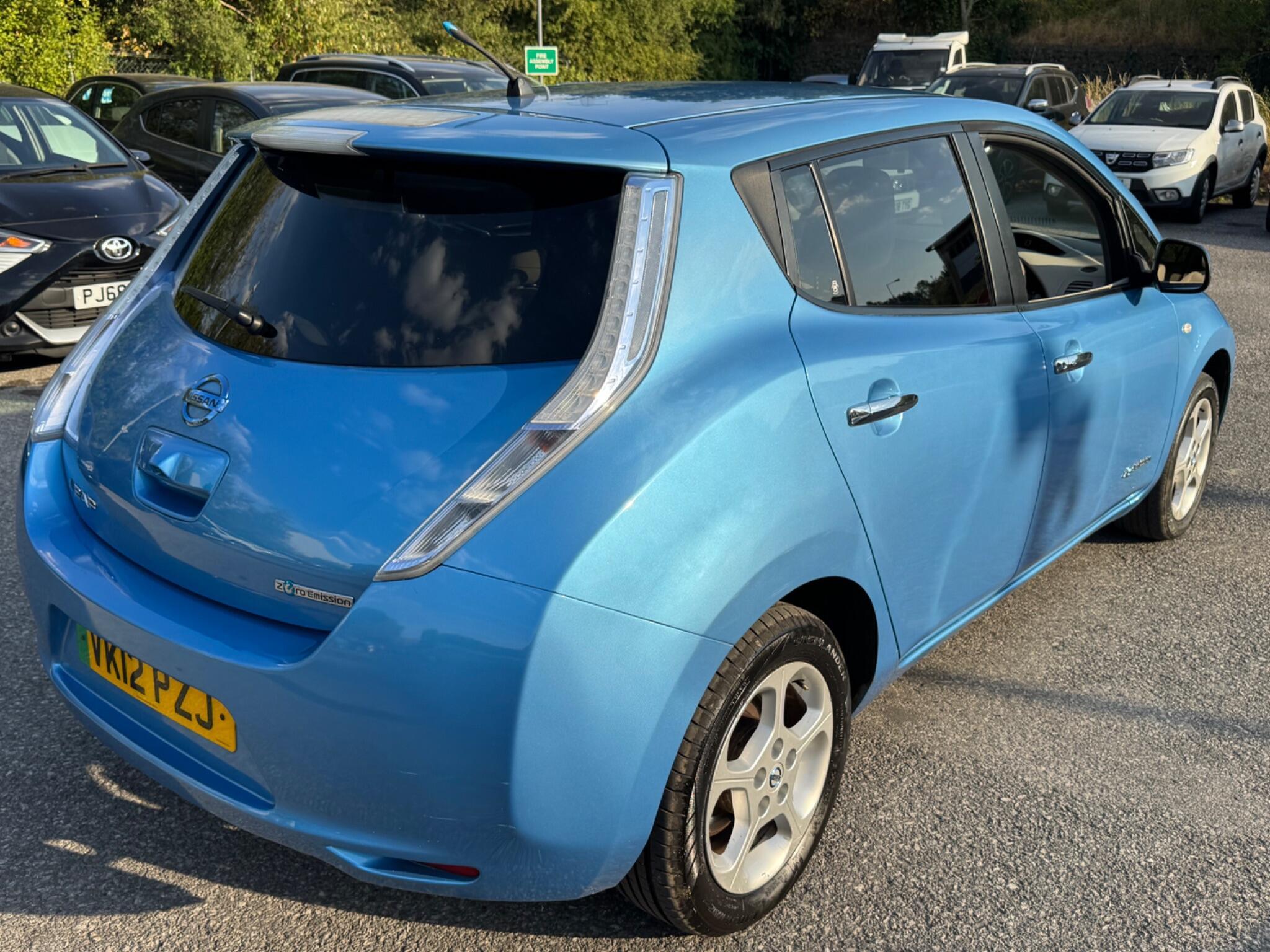 Nissan Leaf - Image 16