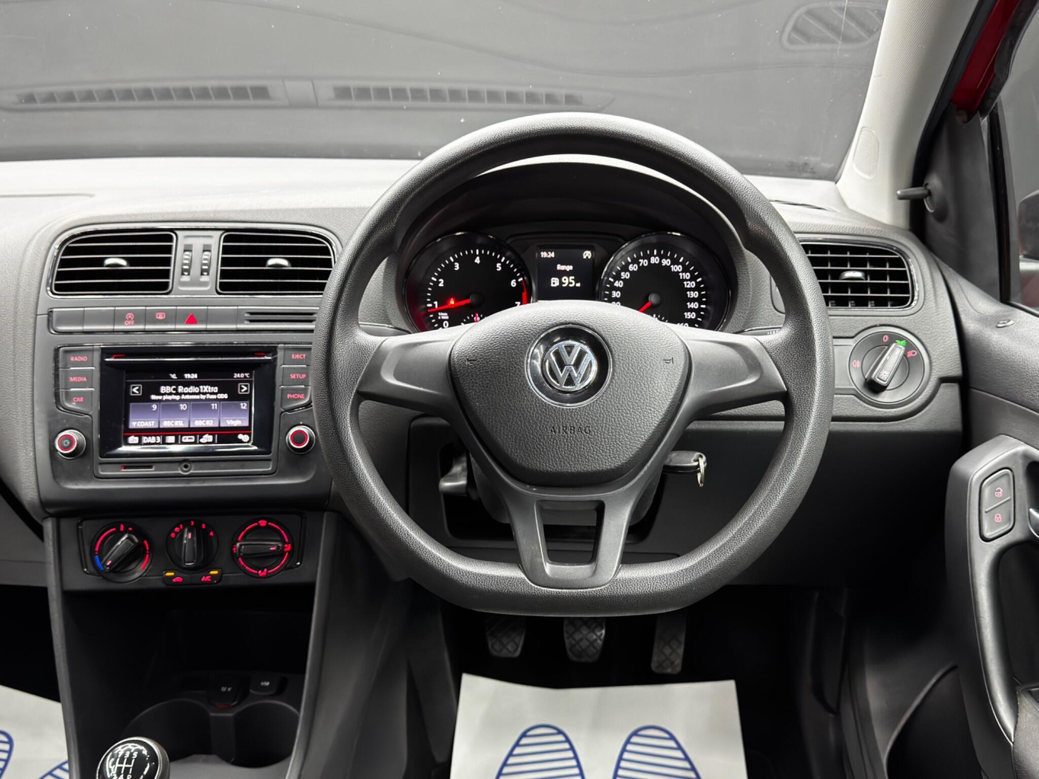 Volkswagen Polo - Image 17
