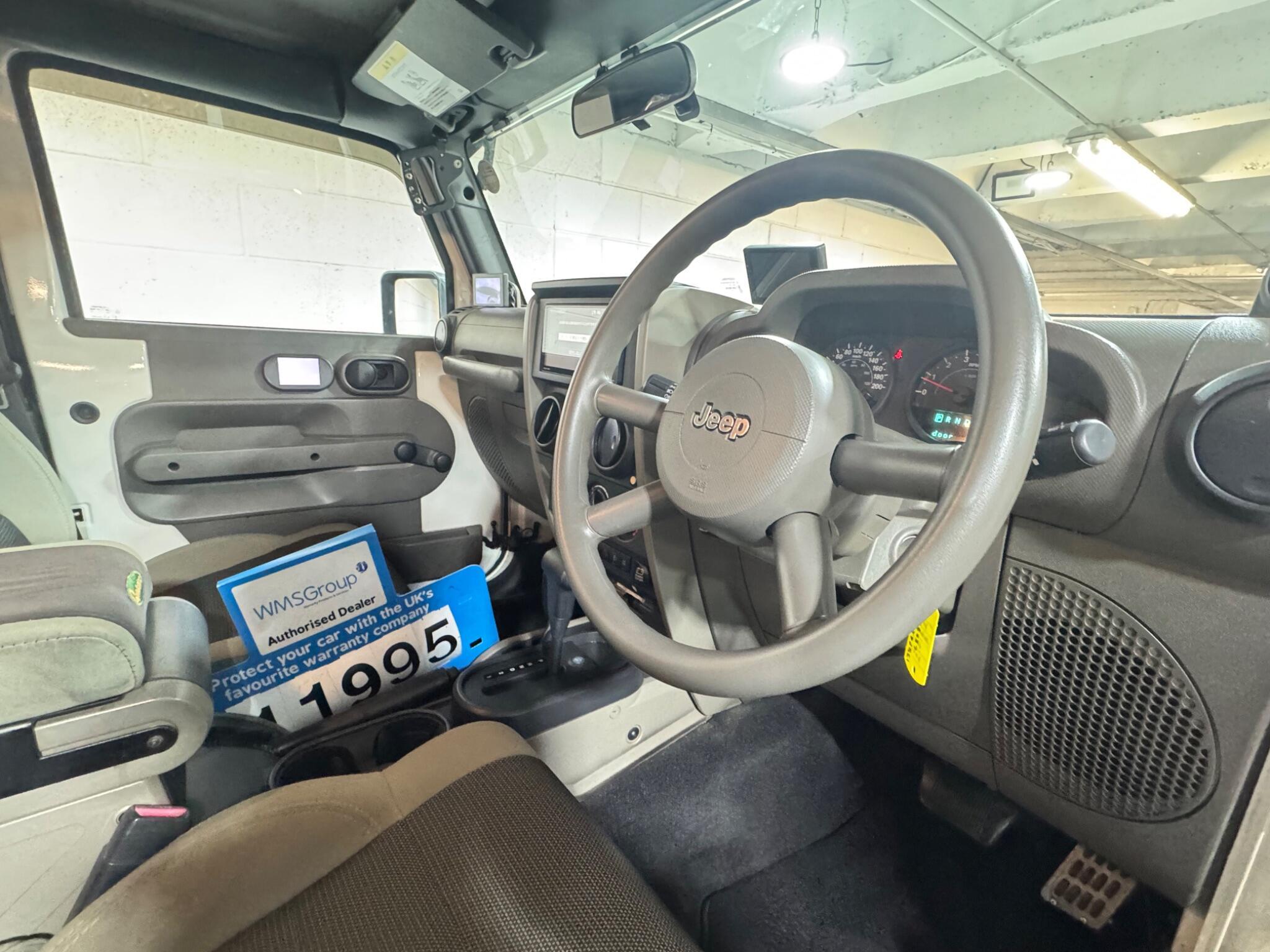 Jeep Wrangler - Image 9