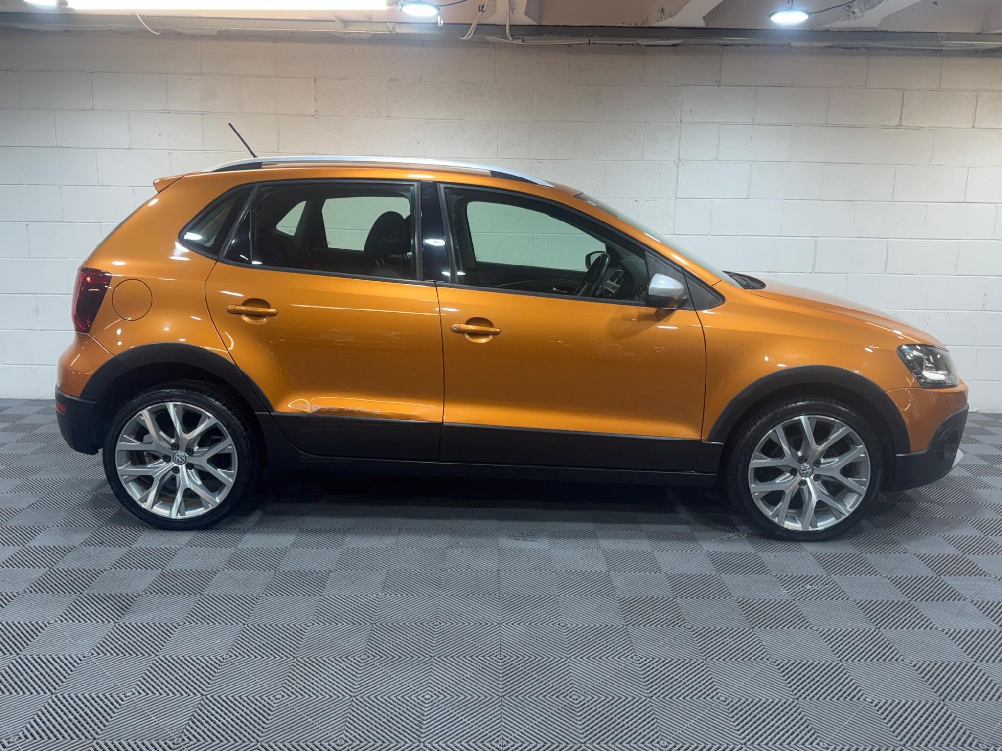 Volkswagen Polo - Image 5