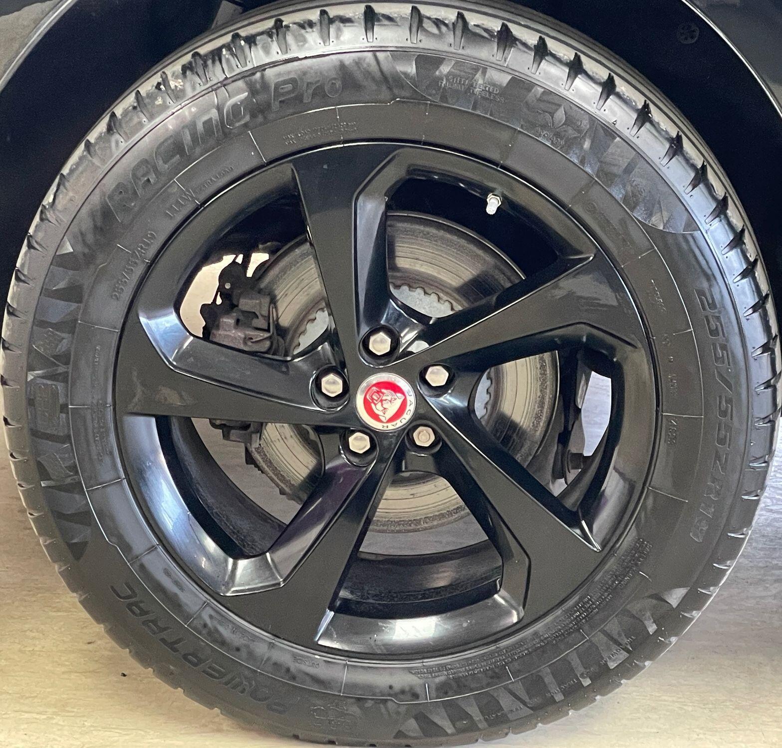 Jaguar F-Pace - Image 14