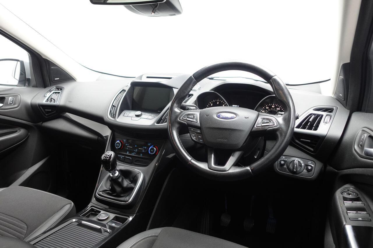 Ford Kuga - Image 15