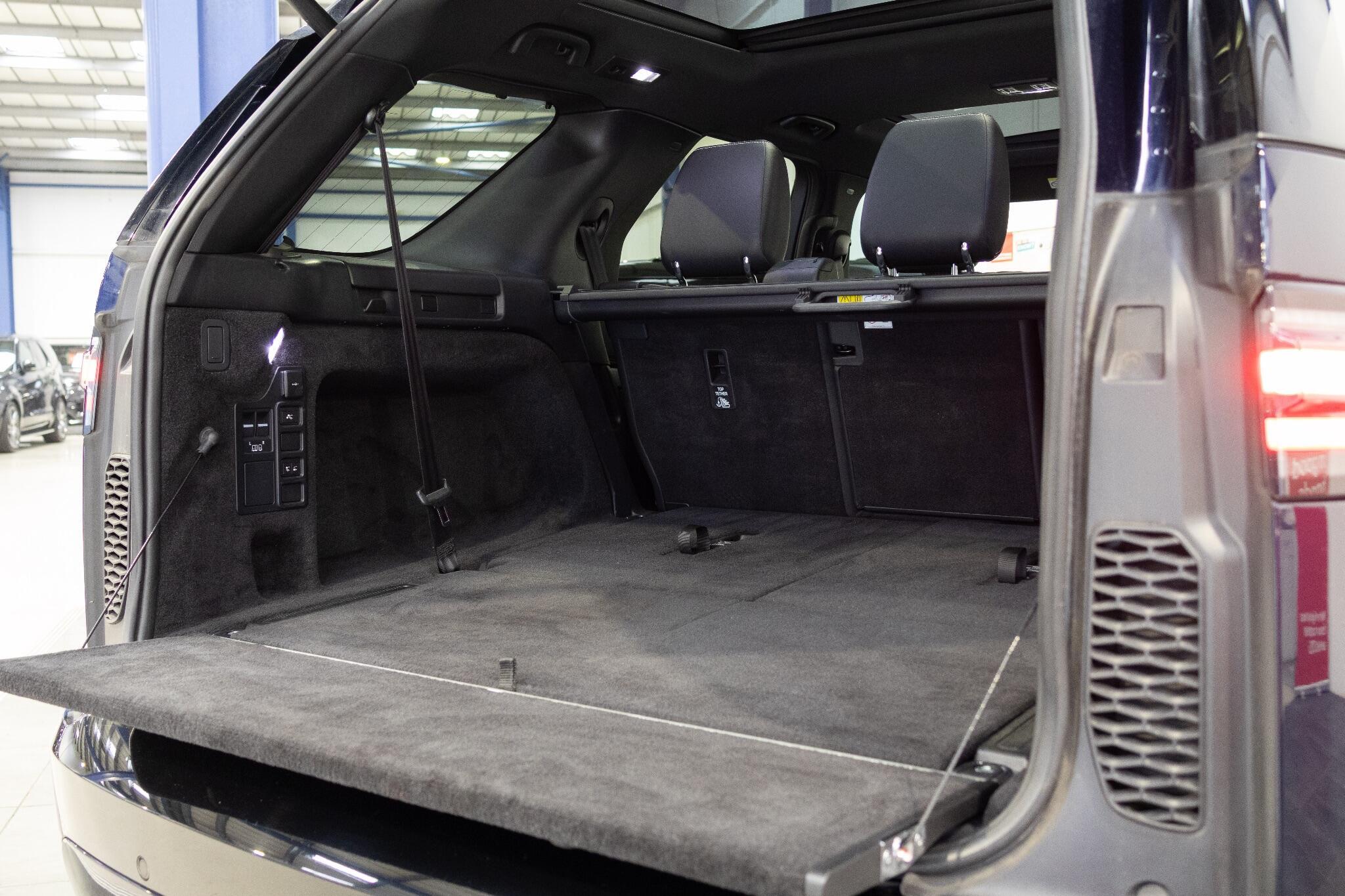 Land Rover Discovery - Image 10