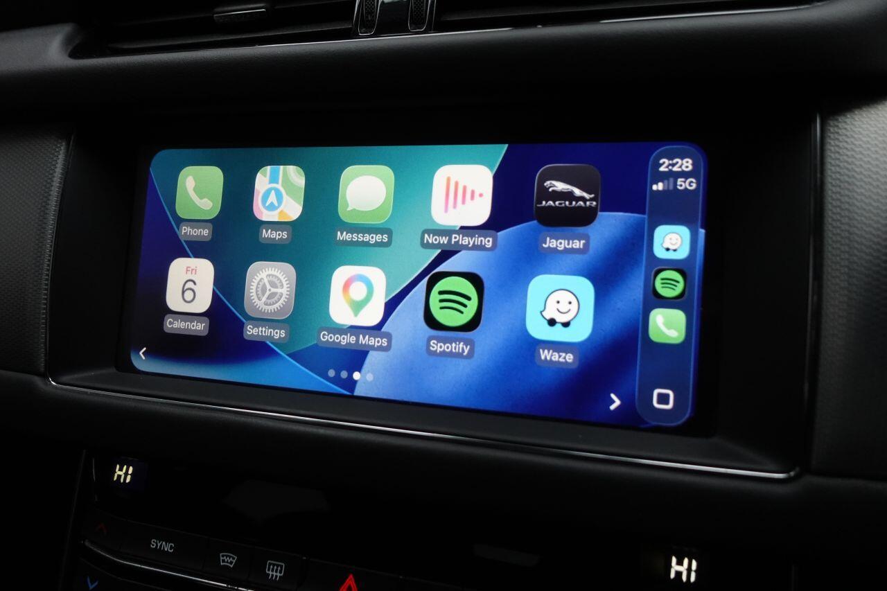 Jaguar XF - Image 25