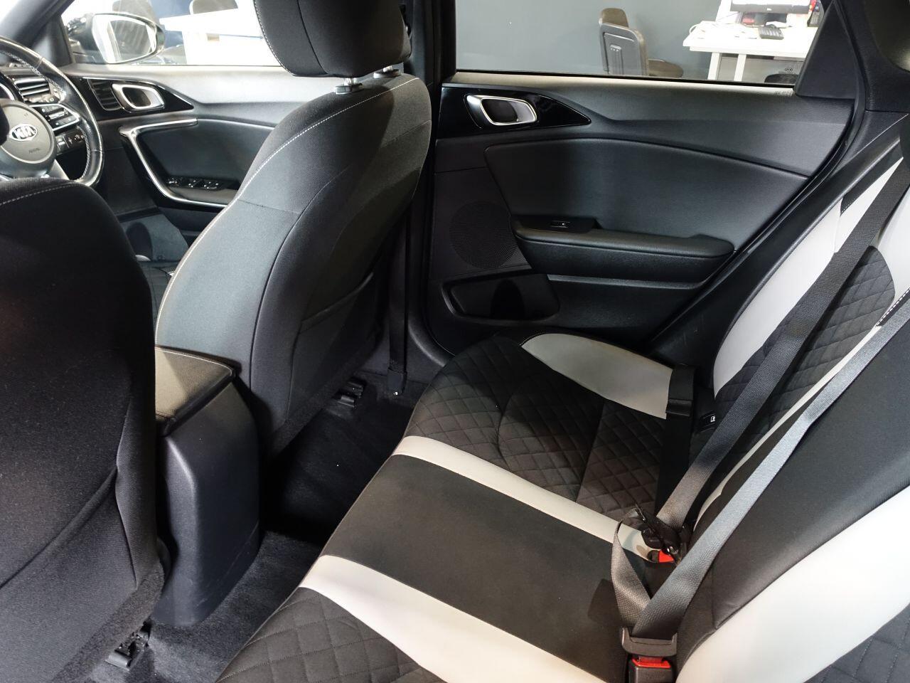 Kia ceed - Image 16