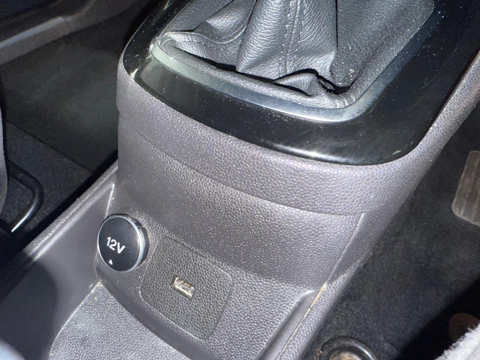 Ford Fiesta - Image 37