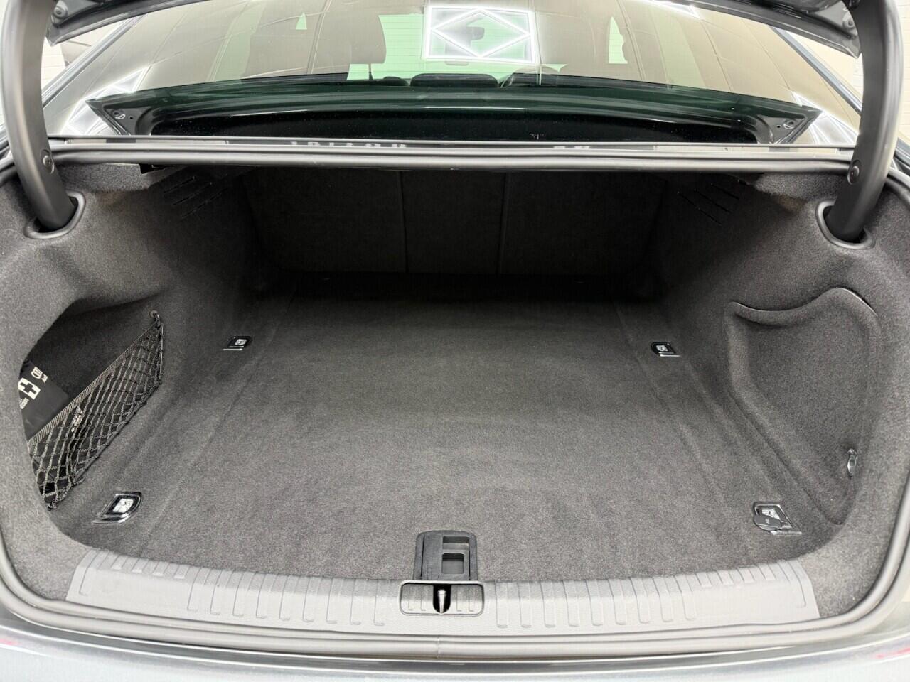 Audi A6 Saloon - Image 21