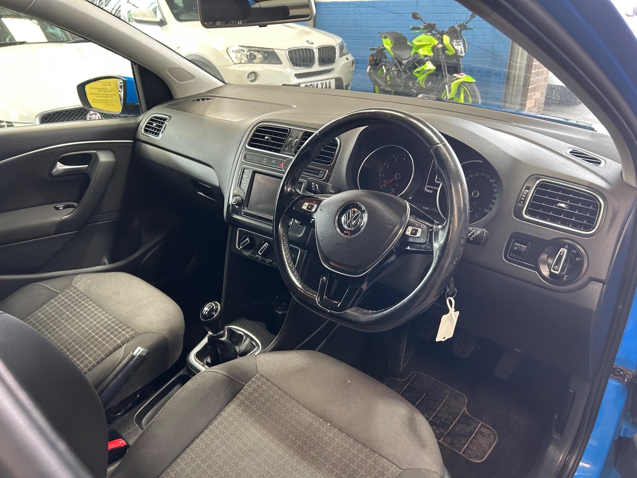 Volkswagen Polo - Image 9