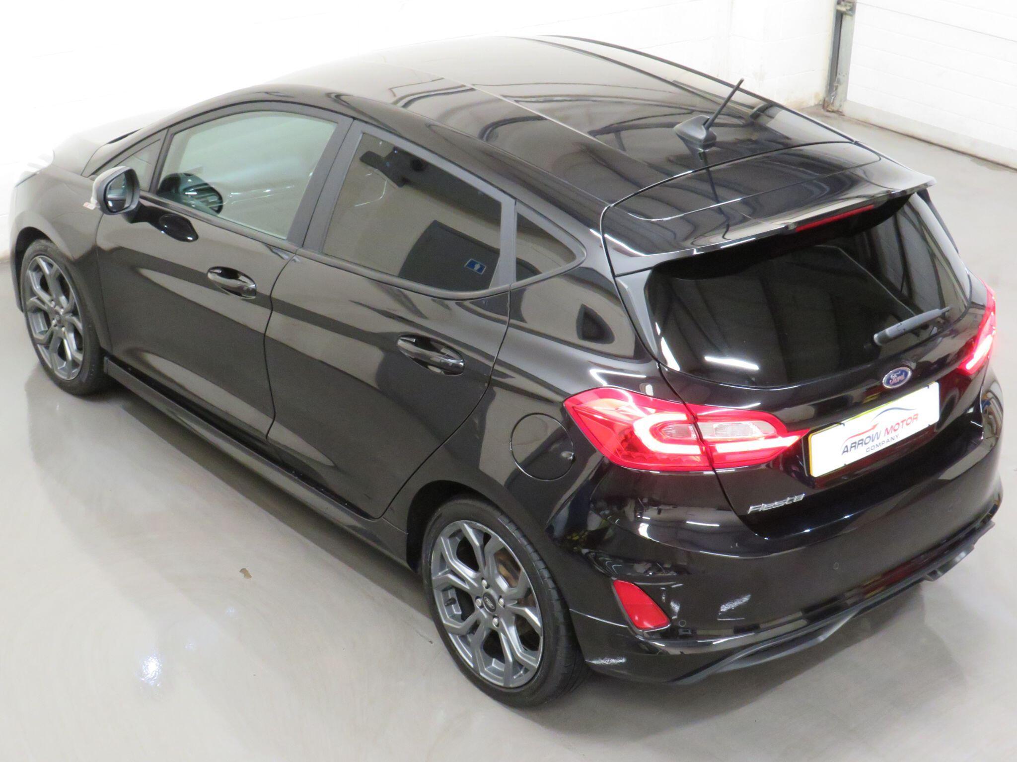 Ford Fiesta - Image 10
