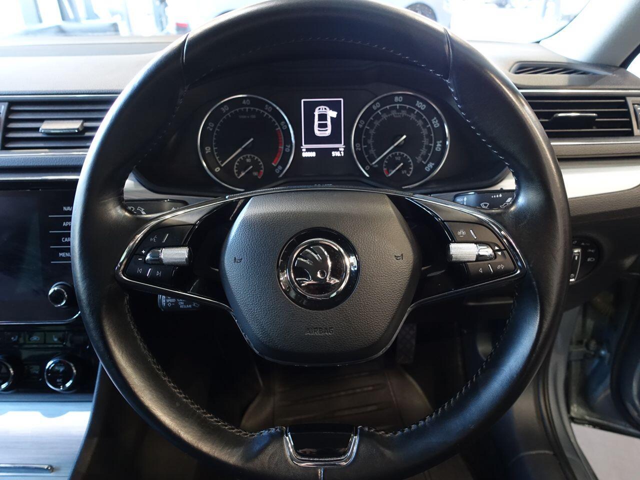 Skoda Superb - Image 23