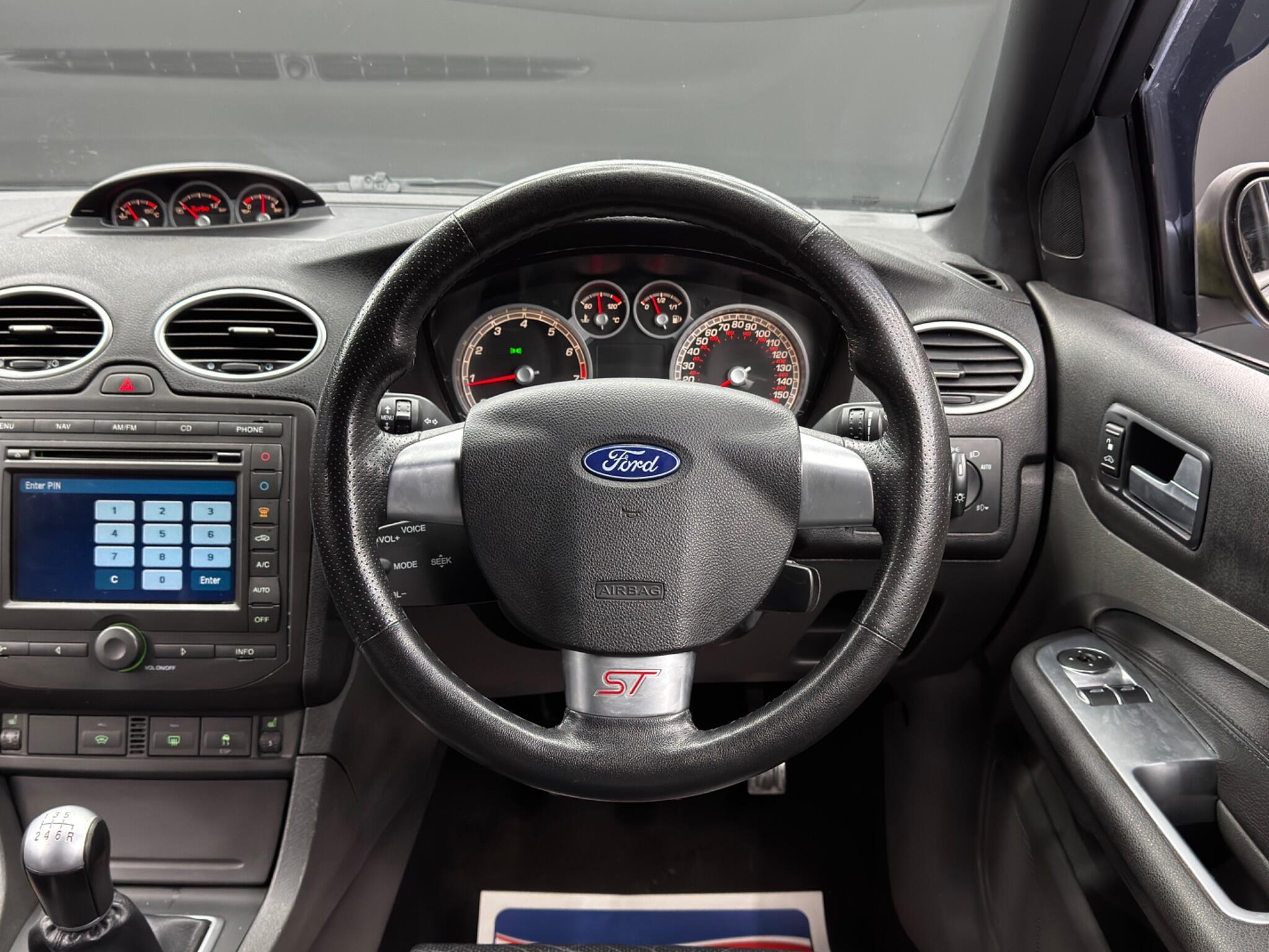 Ford Focus - Image 17