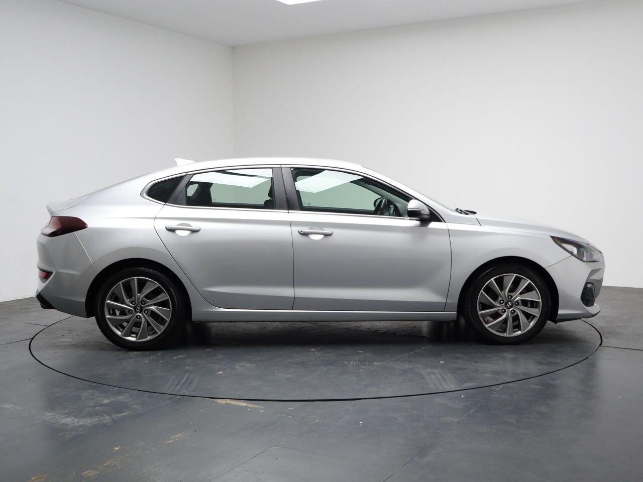 Hyundai i30 - Image 14