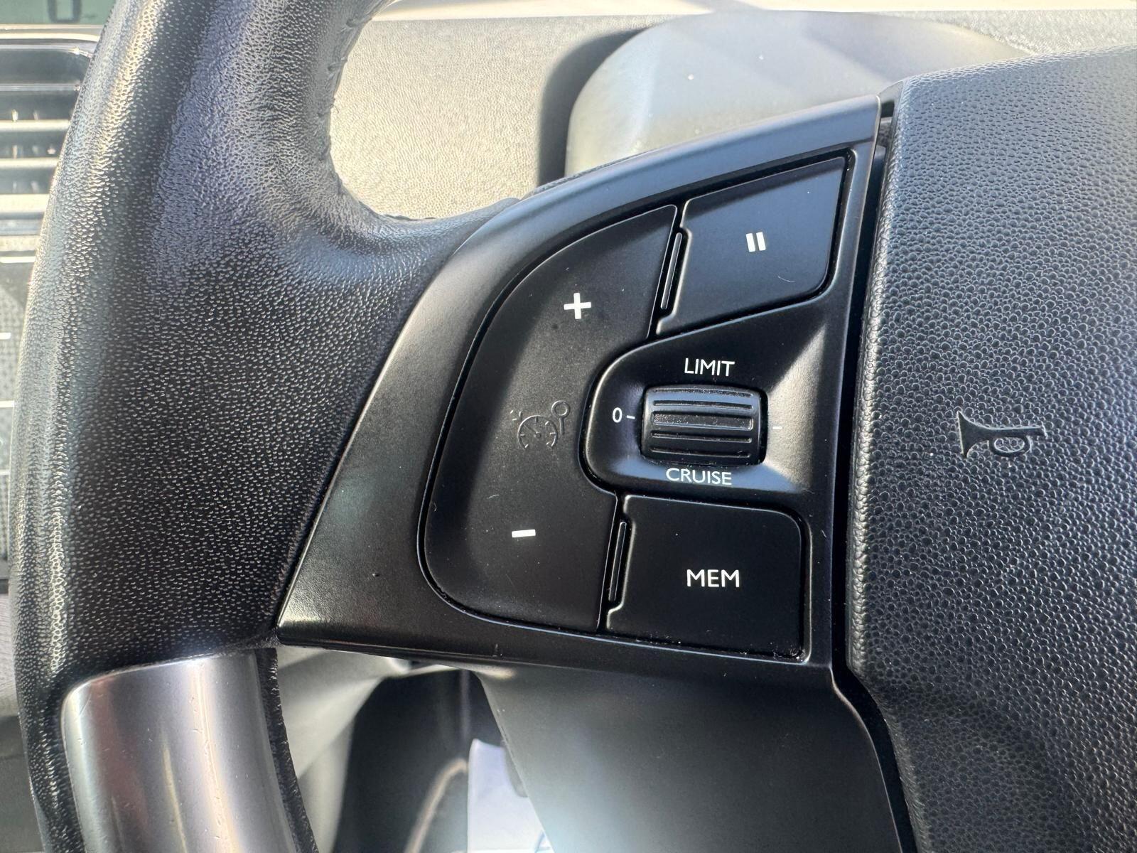 Citroen C4 Picasso - Image 36