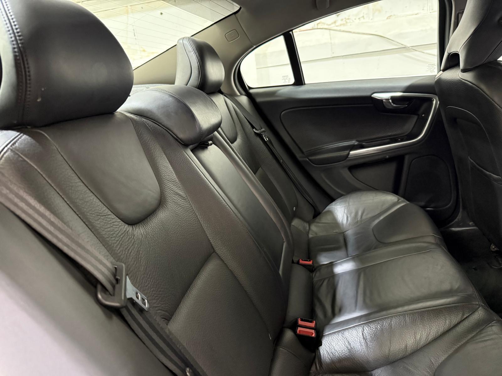 Volvo S60 - Image 50