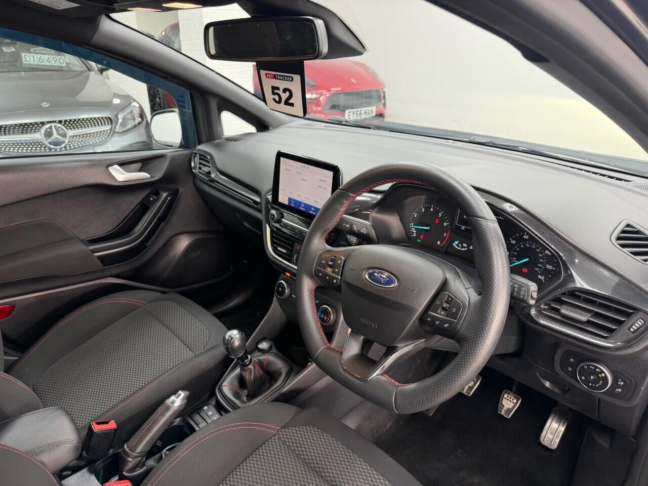 Ford Fiesta - Image 15