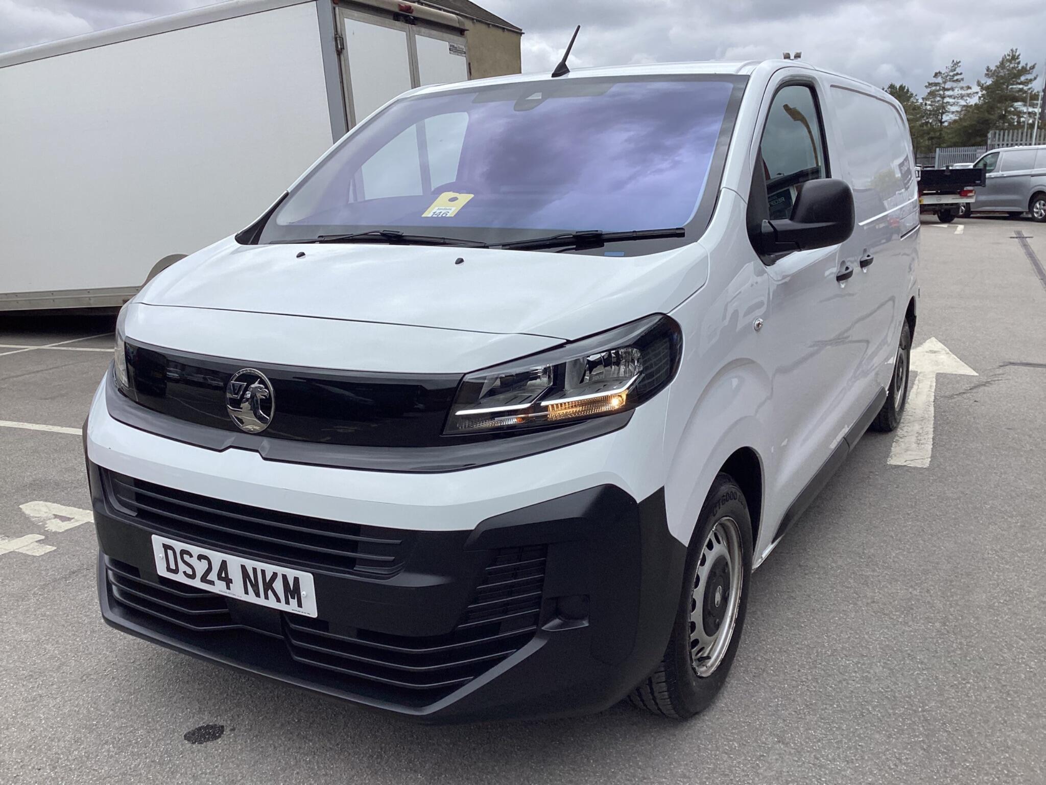 Vauxhall Vivaro - Image 3